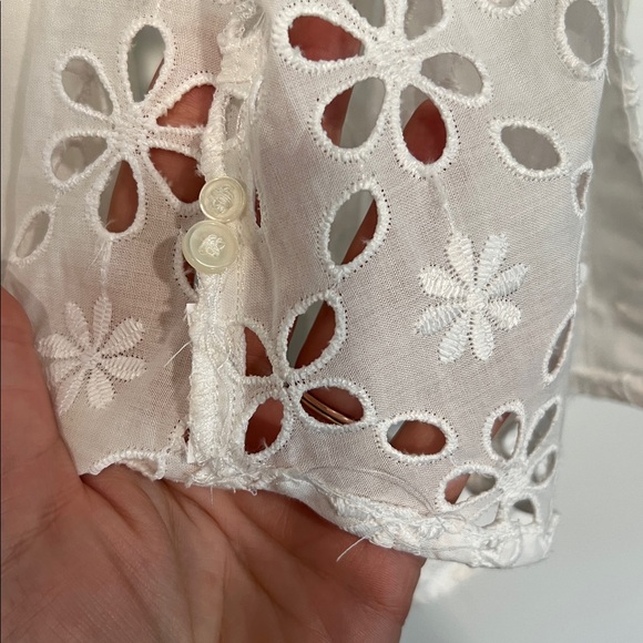 NEW J. Crew Eyelet Lace Button Down Shirt in White Size 2 - Picture 10 of 11